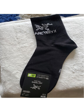 Men's Arc'teryx Crew Socks Size M 7-10 Black and White